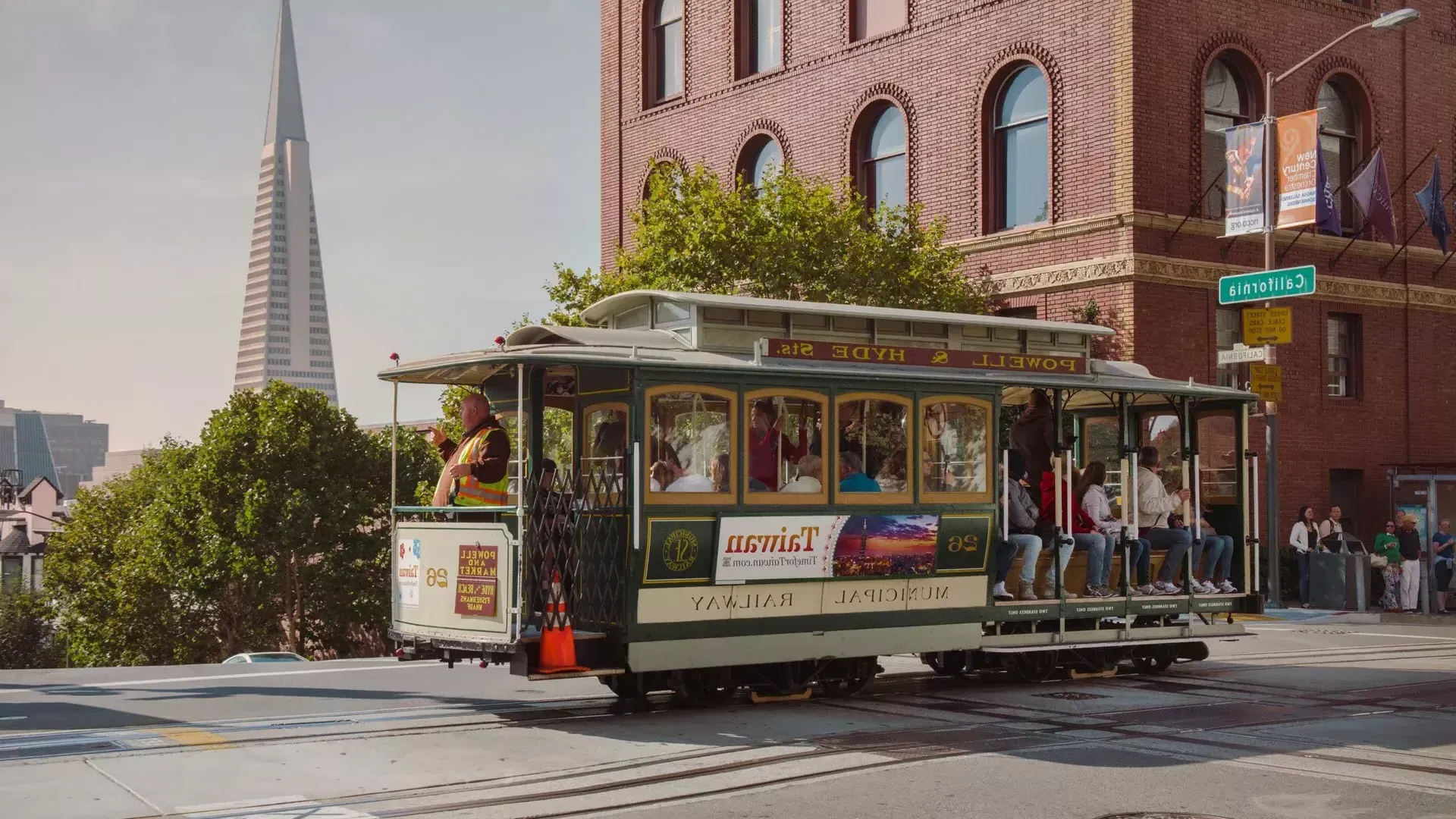 Cable car on Nob Hill